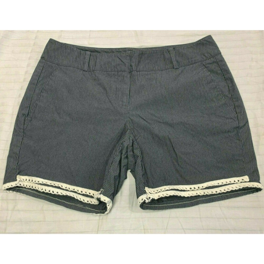 NEW YORK COMPANY WOMENS SHORTS SIZE 4